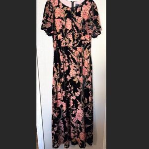 NWOT! Modcloth Elegant Velvet Floral Dress